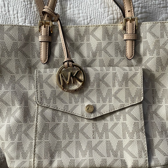 Michae Kors white logo handbag & wallet bundle - Picture 5 of 13